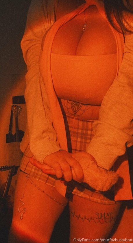 yourfavbustybrat xxx actress photo