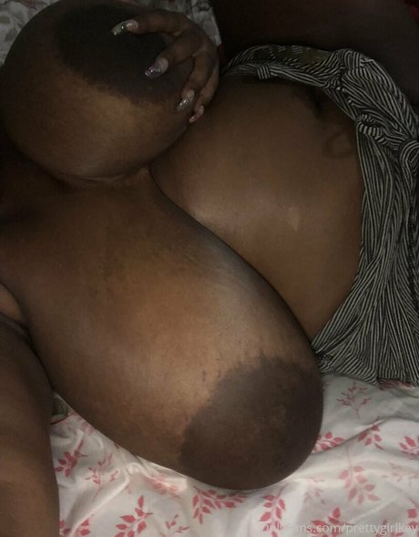 famousstarkmarie pretty model img