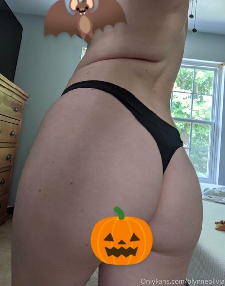 blynneolivia perfect star pics