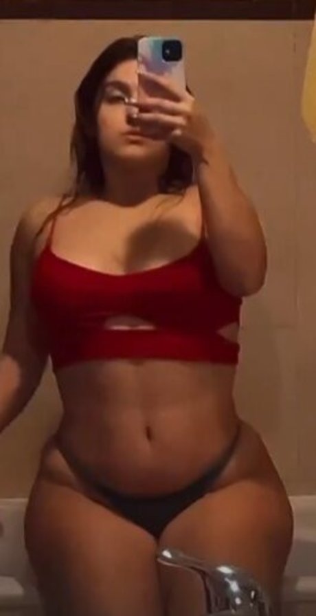 ok nessy model naked pics