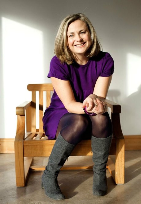 Philippa Forrester perfect star pictures