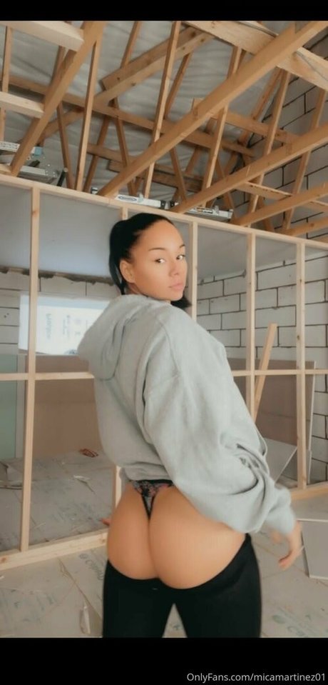 micamartinez01 top model image