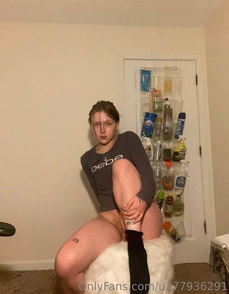 eeeruh naked actress pic