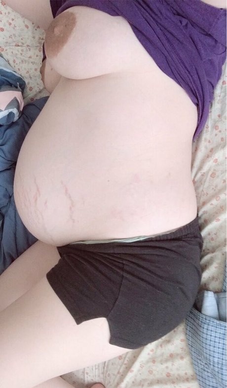 pregnantbailey model art gallery