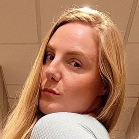 Melodyrivers star pretty pics