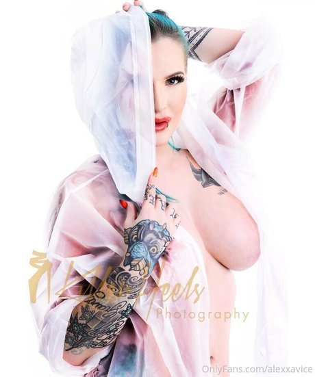 alexxavice model pretty gallery