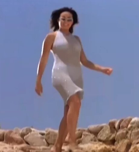 Hend Sabry exclusive star galleries