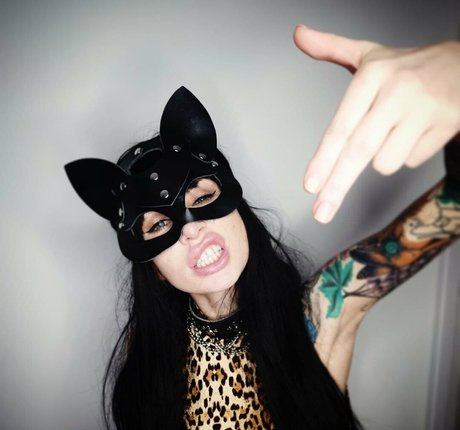 elenahug pornstar adult archive