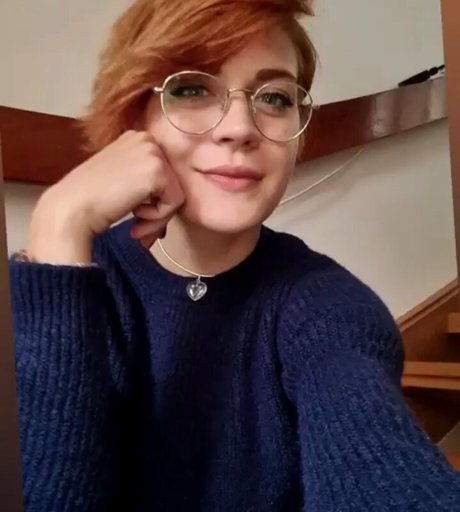 Caroline Haas sex model photos