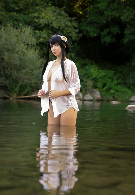 Hana Alaska sexy actress images