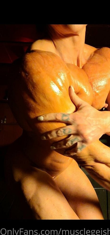 Angela Yeo high quality model gallery