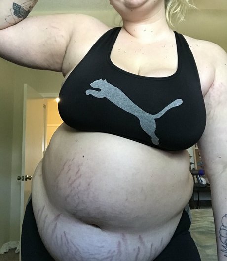 belly love pornographic actress photo