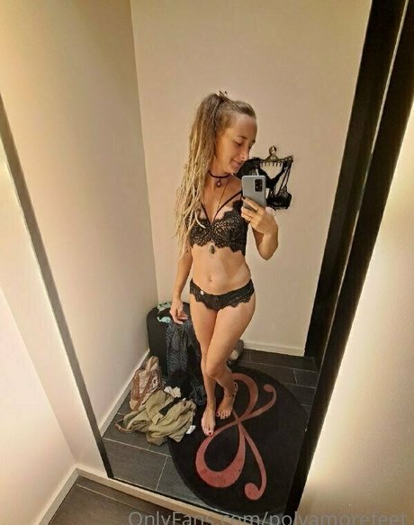 polyamorefeet actress img