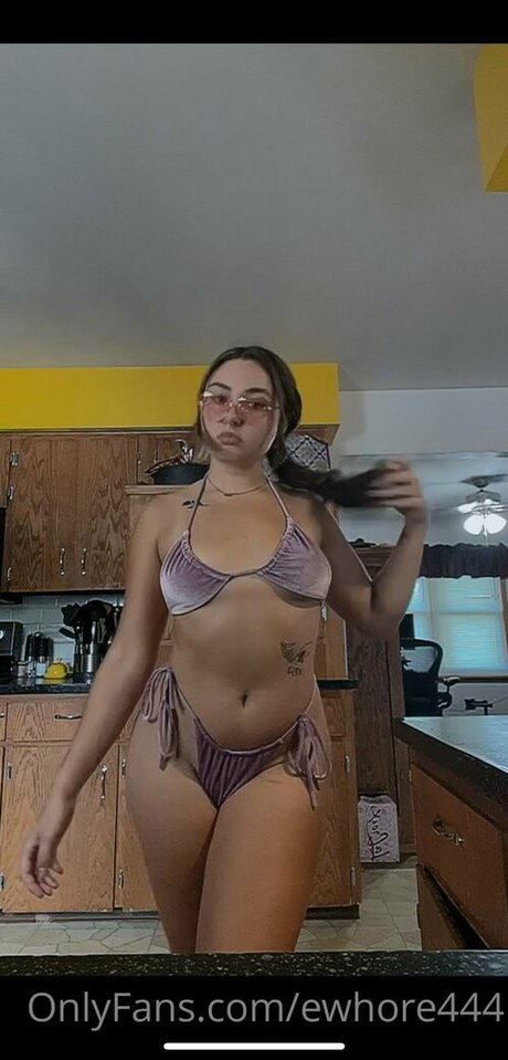 ewhore444 model pornographic pics