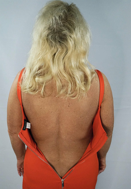 hotwifecandyfree top model pic