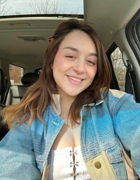 bellajadeunlocked naked pornstar gallery