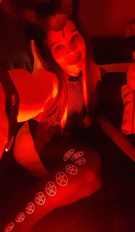 asian top onlyfans beautiful nude picture