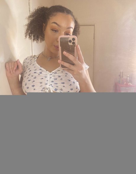 princessmg star exclusive photo