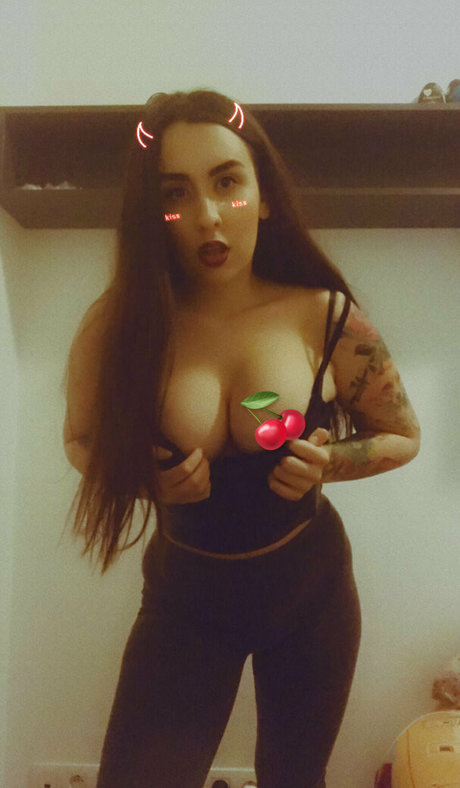 ilouisekari erotic pornstar archive