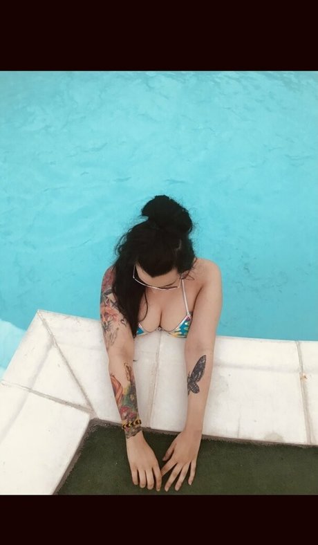 ilouisekari hd pornstar img