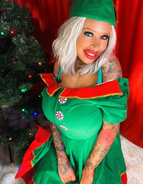 sophieaslut top model img