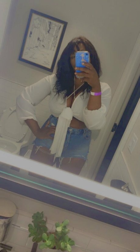 gothicblackfairy hot star pics