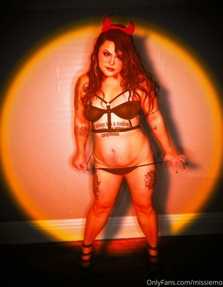 missiemo top pornstar photo