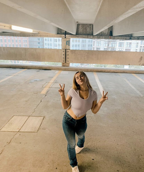 Marina Brooks model porn archive