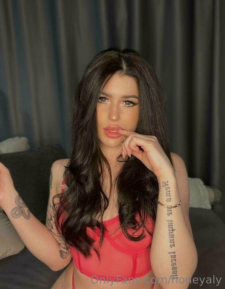 honeyaly hd pornstar pics