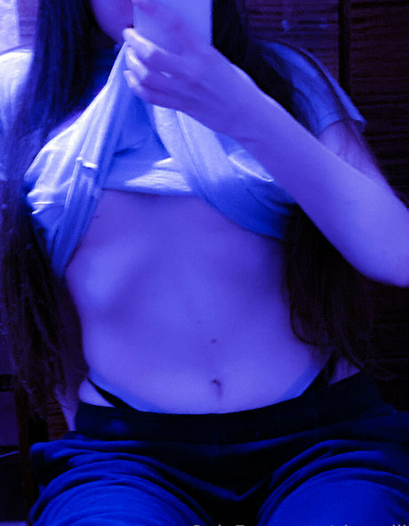 shawdii model sexy image