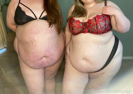 kittypiggy pornstar exclusive photos