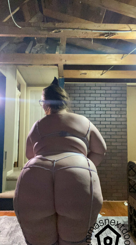 emmasnextdoor adult actress pictures