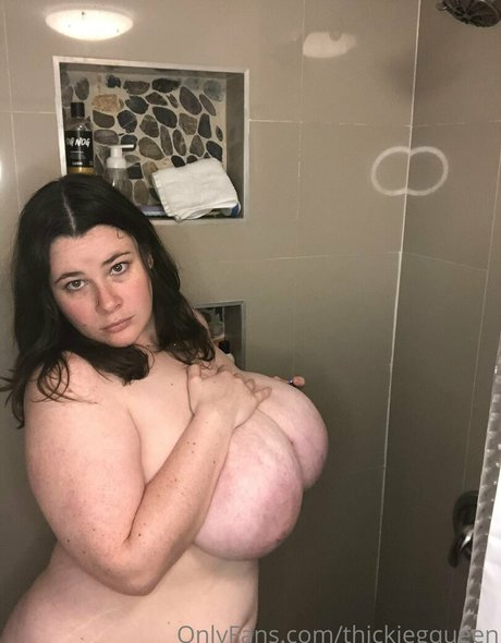 thickiegqueen pornographic star photos