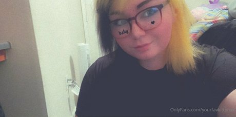 yourfavkittenxx model best pictures