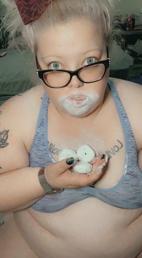 ali 893102 model beautiful photos