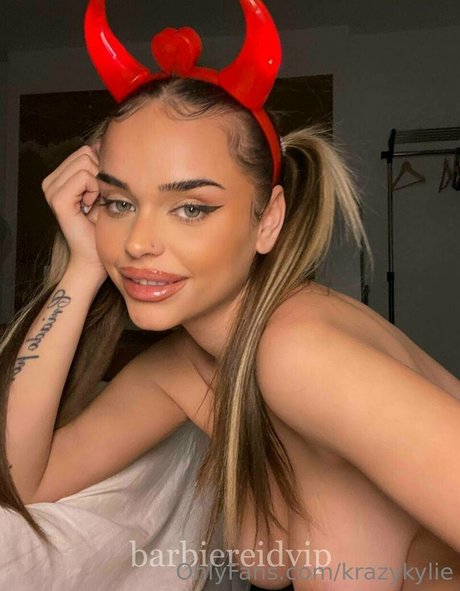 krazykylie high quality pornstar img