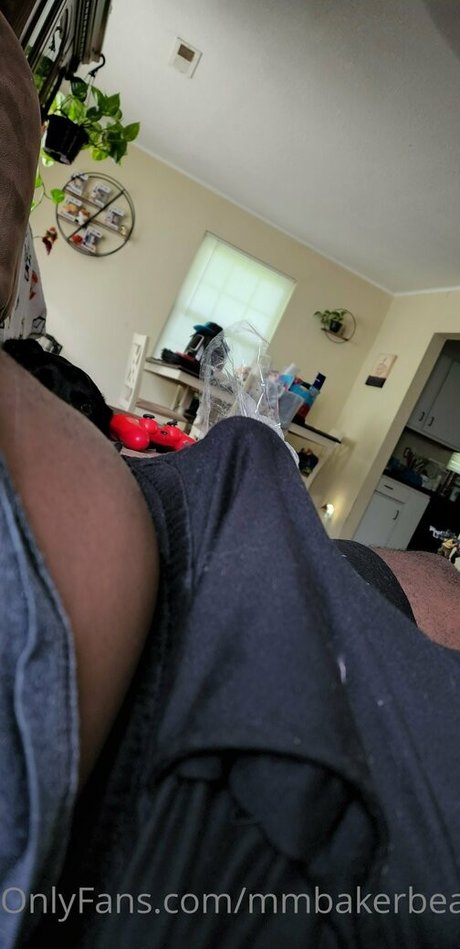 mienda pornographic model photos