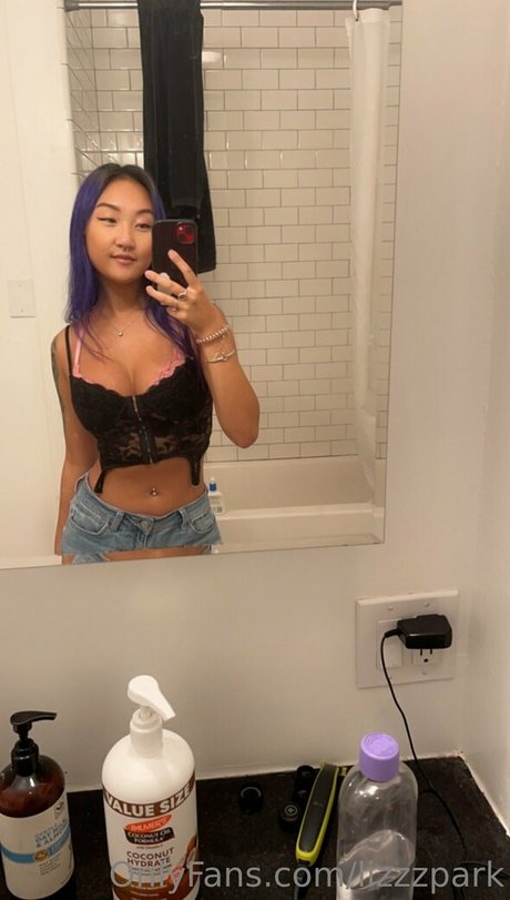 Lizzzpark high quality model image