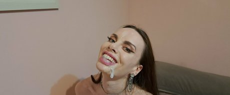 aurora whitewhale hot actress photo