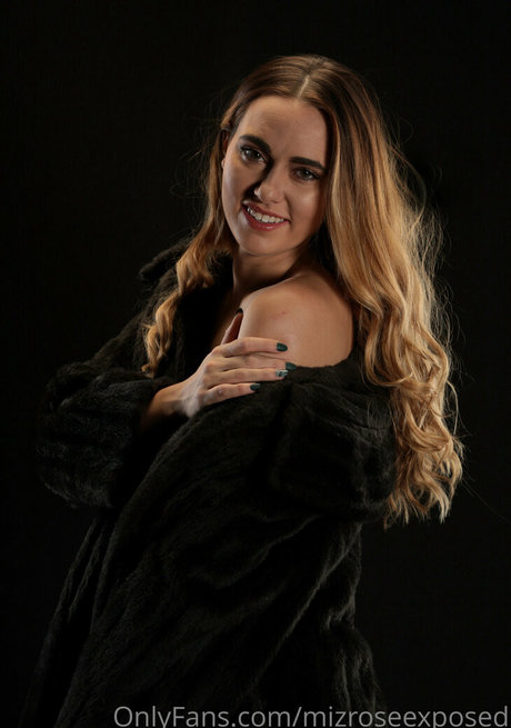 mizroseexposed model beautiful gallery