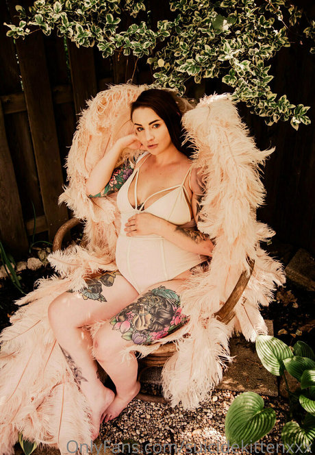 suicidekittenxxx nudes pornstar gallery