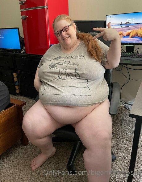 bigambercrystal free model image