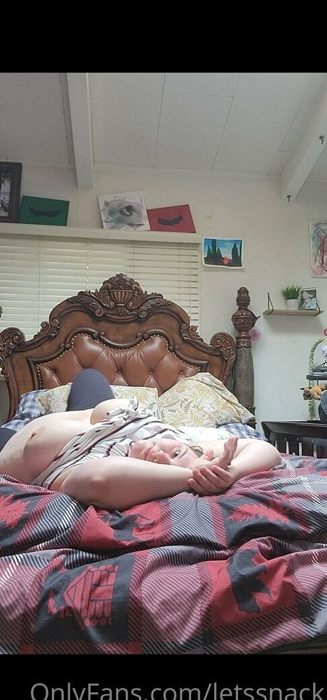 letssnack star adult photo