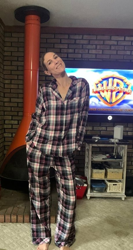 the lil birdie star sexy galleries