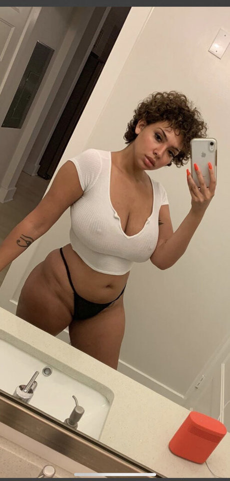 Annamariesarai pretty star photos