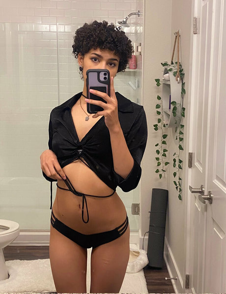 cyberfree pornographic star pictures