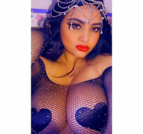 zaazaarina model photos