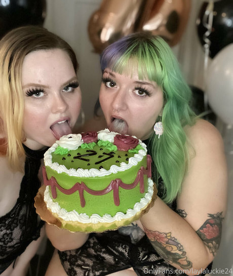 laylaluckie24 porn star pic