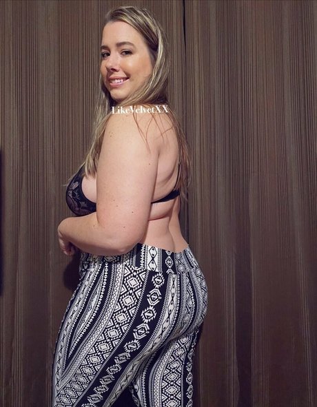 big feet onlyfans pretty pic