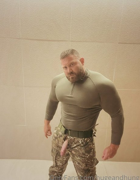 hugeandhung sex star photo